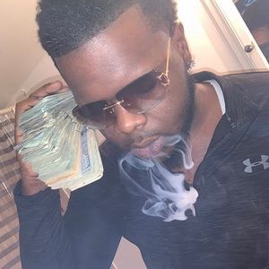 Meet your Posher, Mackenzie